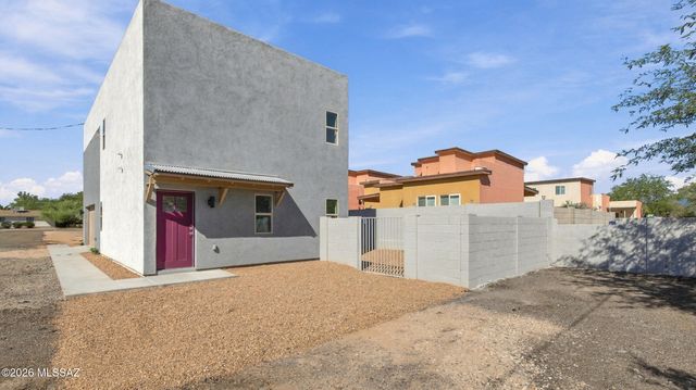 120 E Yavapai Road, Tucson, AZ 85705
