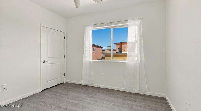 120 E Yavapai Road, Tucson, AZ 85705
