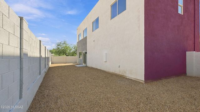120 E Yavapai Road, Tucson, AZ 85705