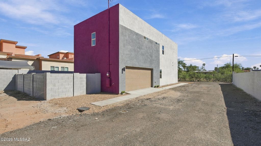 120 E Yavapai Road, Tucson, AZ 85705