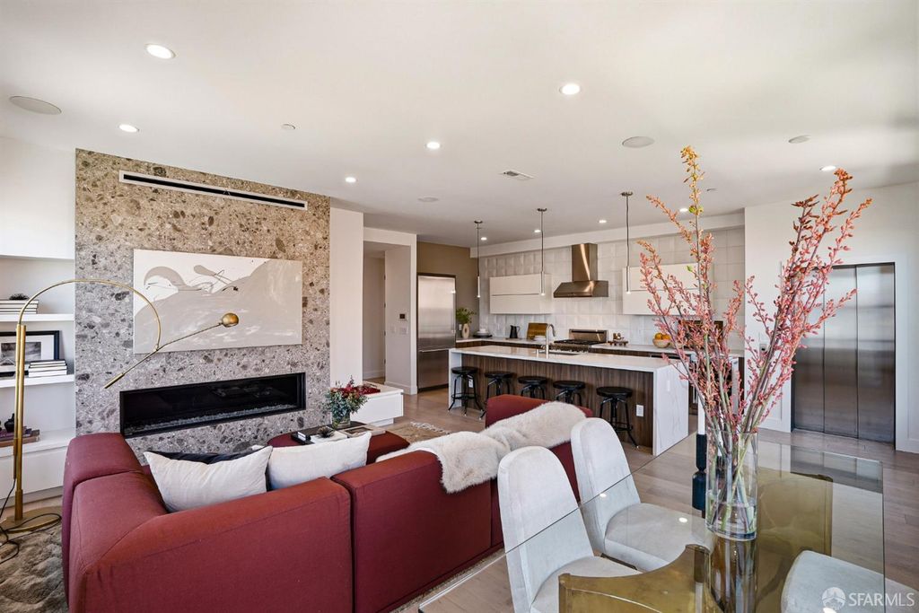 902 Filbert Street, San Francisco, CA 94133