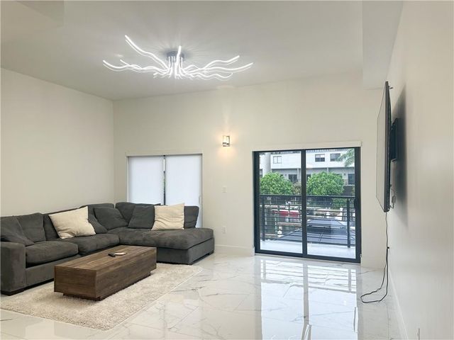 113 SE 1st Circle, Pompano Beach, FL 33060