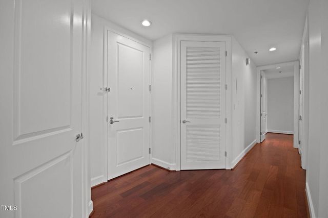 301 Fayetteville Street 2406, Raleigh, NC 27601