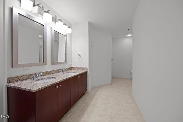 301 Fayetteville Street 2406, Raleigh, NC 27601