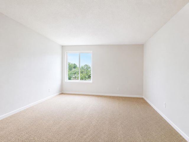 711 N Pine Island Road 204, Plantation, FL 33324