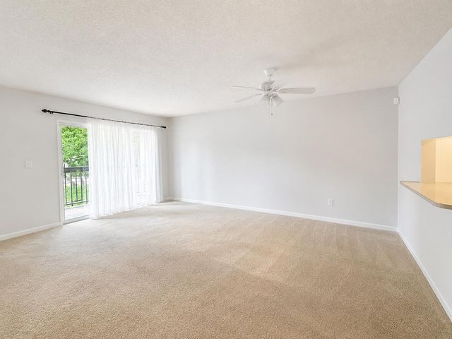 711 N Pine Island Road 204, Plantation, FL 33324