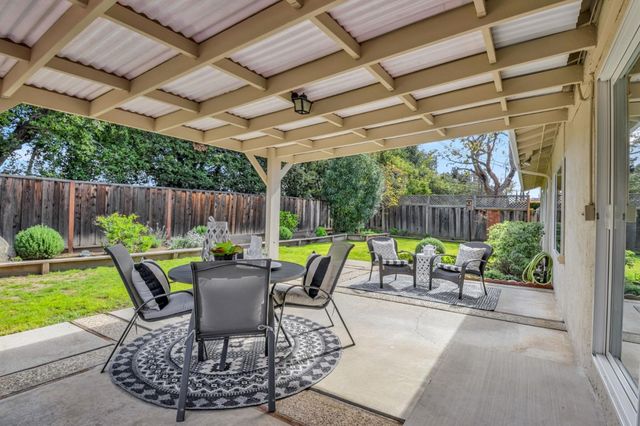 1124 Elmsford Drive, Cupertino, CA 95014