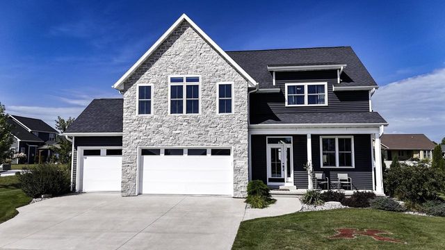 N9335 VARSITY LANE, Appleton, WI 54915