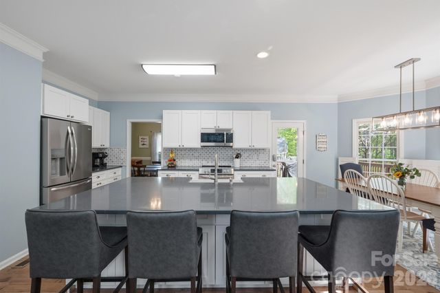 152 Fernbrook Drive, Mooresville, NC 28117