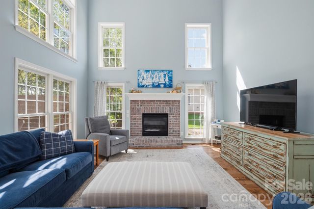 152 Fernbrook Drive, Mooresville, NC 28117