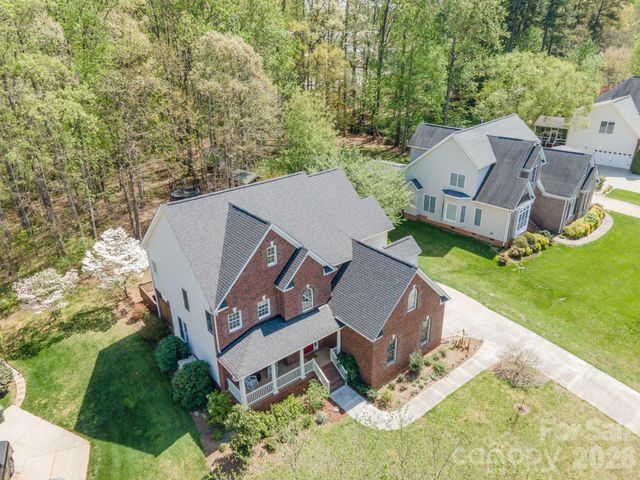 152 Fernbrook Drive, Mooresville, NC 28117