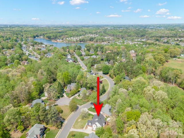 152 Fernbrook Drive, Mooresville, NC 28117