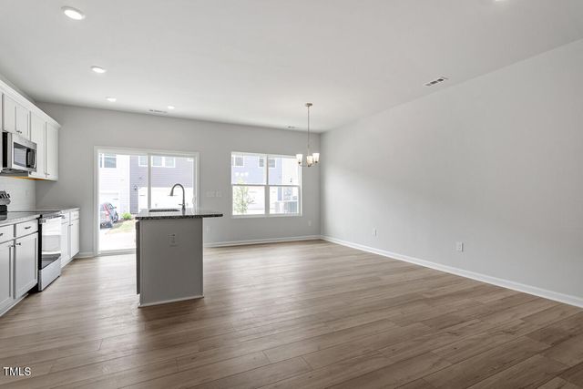 135 Central Townes Way 305, Raleigh, NC 27603