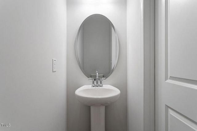 135 Central Townes Way 305, Raleigh, NC 27603