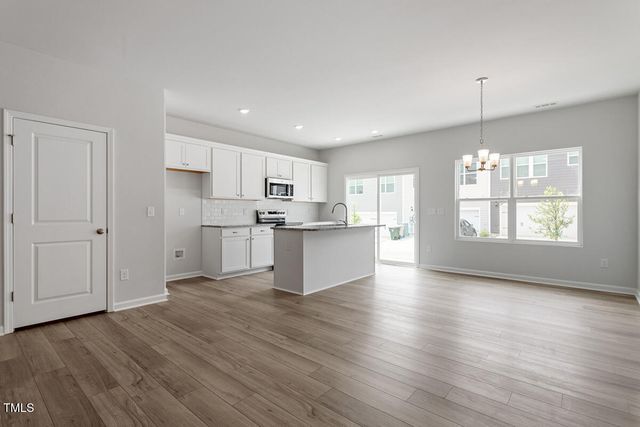 135 Central Townes Way 305, Raleigh, NC 27603