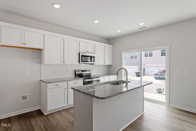 135 Central Townes Way 305, Raleigh, NC 27603