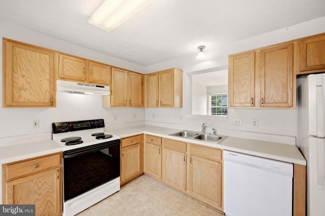 323 COPPERFIELD LN, Winchester, VA 22602