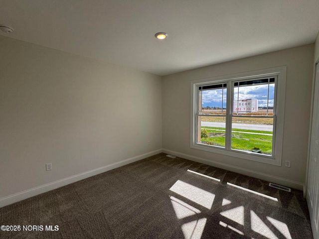 9838 Featherwood Lane, Sylvania, OH 43560