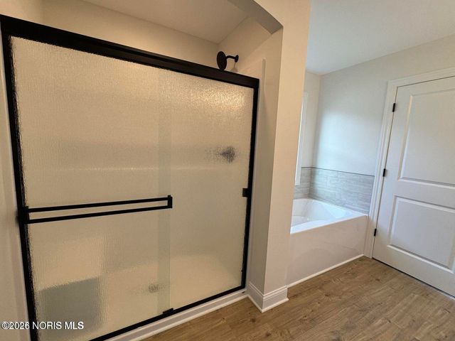 9838 Featherwood Lane, Sylvania, OH 43560