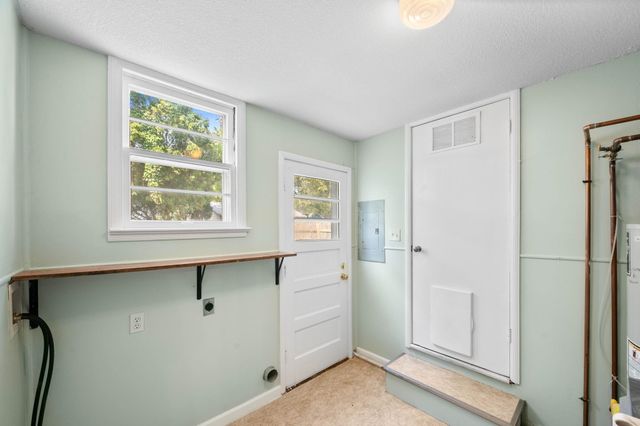 1623 N Hood St, Wichita, KS 67203