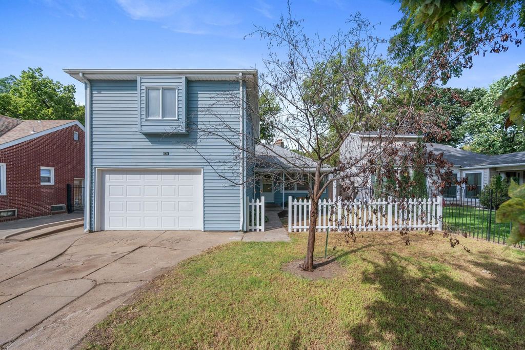 1623 N Hood St, Wichita, KS 67203