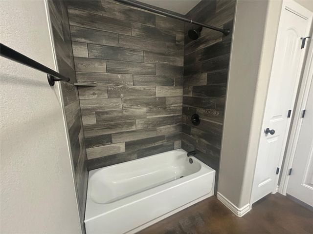 1047 Fieldstone DR, Lampasas, TX 76550