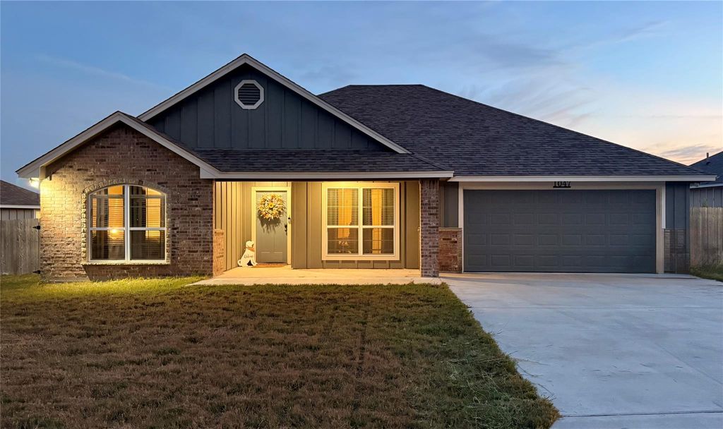 1047 Fieldstone DR, Lampasas, TX 76550