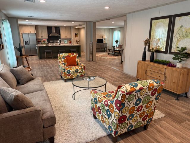 215 Cottonwood Lane, Walterboro, SC 29488