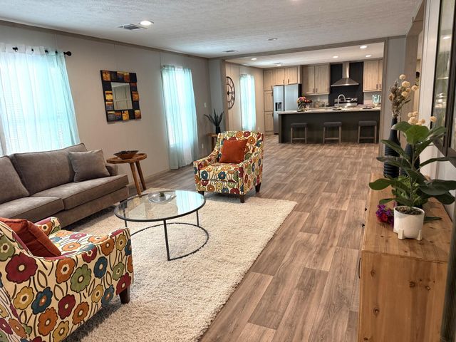 215 Cottonwood Lane, Walterboro, SC 29488