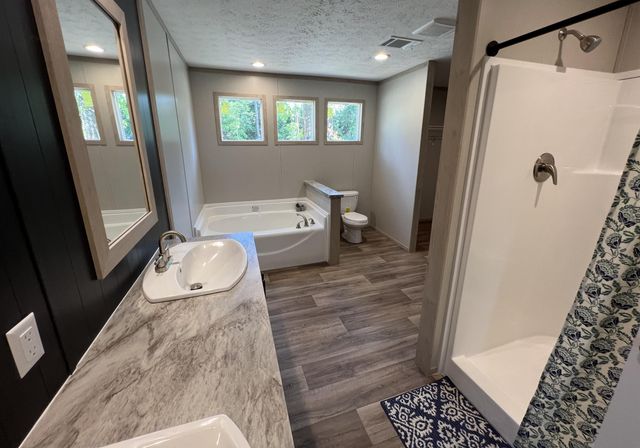 215 Cottonwood Lane, Walterboro, SC 29488