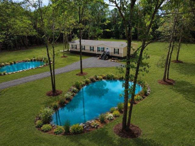 215 Cottonwood Lane, Walterboro, SC 29488