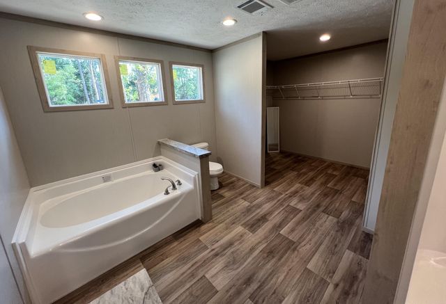 215 Cottonwood Lane, Walterboro, SC 29488