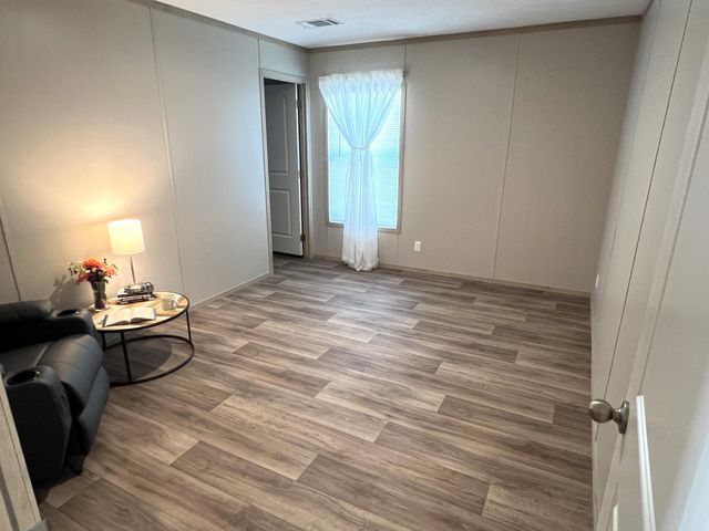 215 Cottonwood Lane, Walterboro, SC 29488