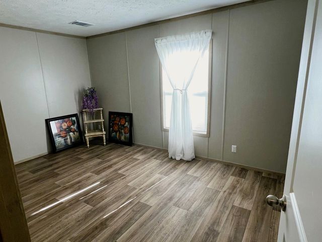 215 Cottonwood Lane, Walterboro, SC 29488