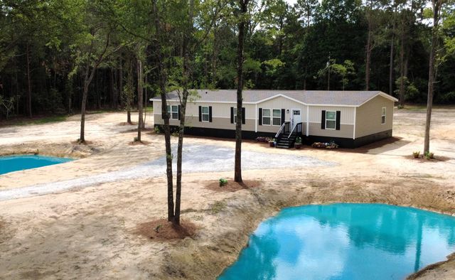 215 Cottonwood Lane, Walterboro, SC 29488