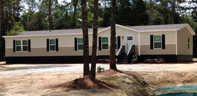 215 Cottonwood Lane, Walterboro, SC 29488