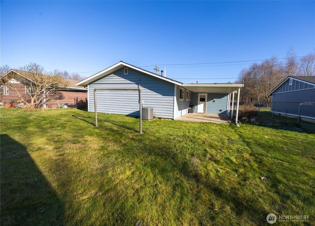 1018 13th Street SW, Puyallup, WA 98371