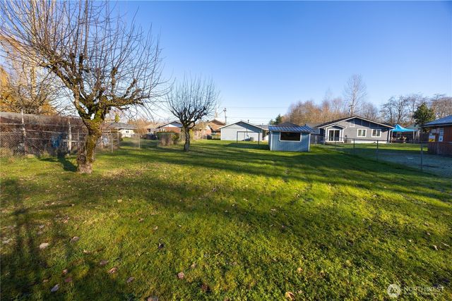 1018 13th Street SW, Puyallup, WA 98371