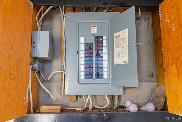 100 Palm Street, Lackawanna, NY 14218