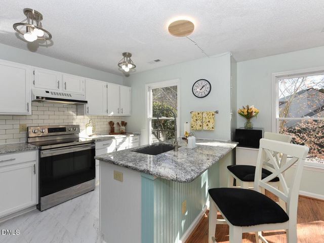 129 Weatherhill Point, Carrboro, NC 27510