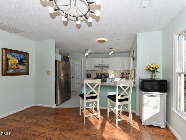 129 Weatherhill Point, Carrboro, NC 27510