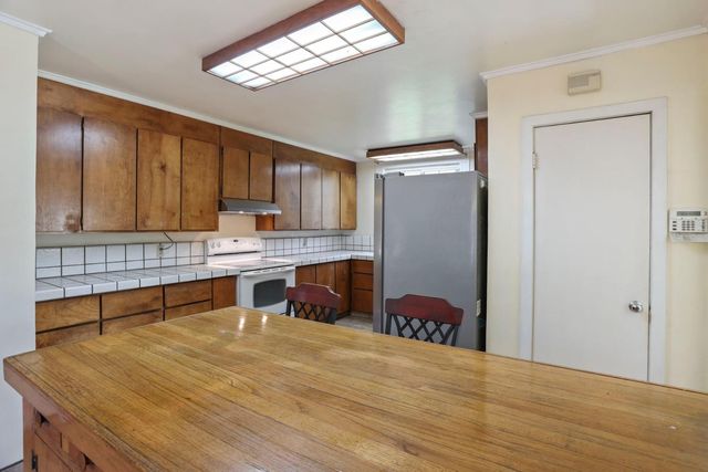 48 W Rose St, Stockton, CA 95202