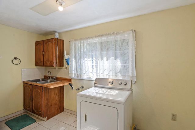 48 W Rose St, Stockton, CA 95202