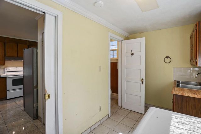 48 W Rose St, Stockton, CA 95202