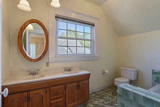 48 W Rose St, Stockton, CA 95202