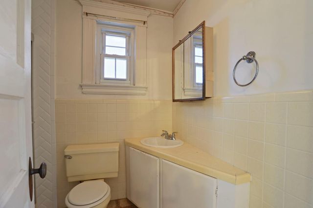 48 W Rose St, Stockton, CA 95202