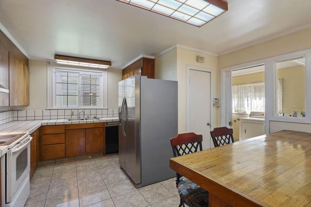 48 W Rose St, Stockton, CA 95202