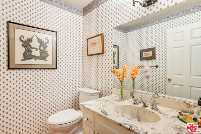 9778 Blantyre Drive, Los Angeles, CA 90210