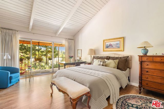 9778 Blantyre Drive, Los Angeles, CA 90210