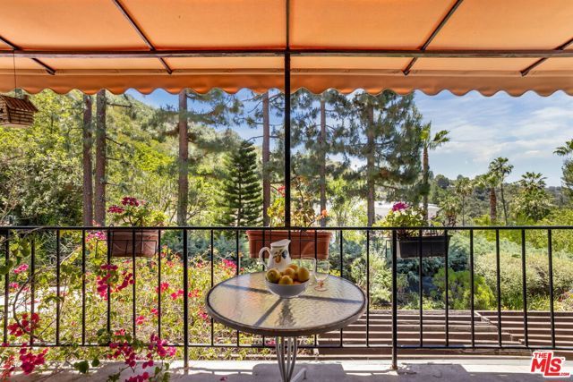 9778 Blantyre Drive, Los Angeles, CA 90210